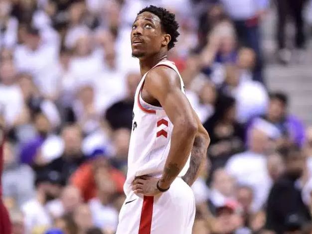 现了他一贯 现了他一贯