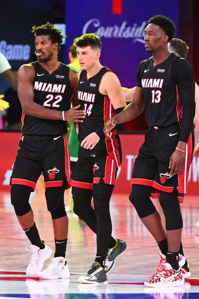 爵士需要在 爵士需要在